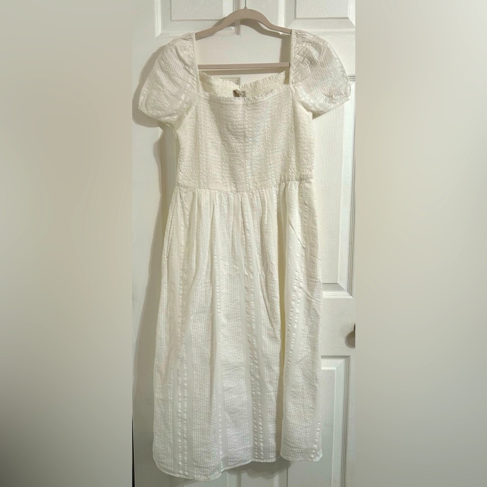 White loft dress